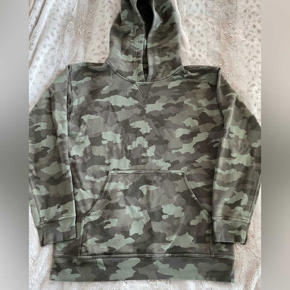 Lululemon sweatshirt size 10